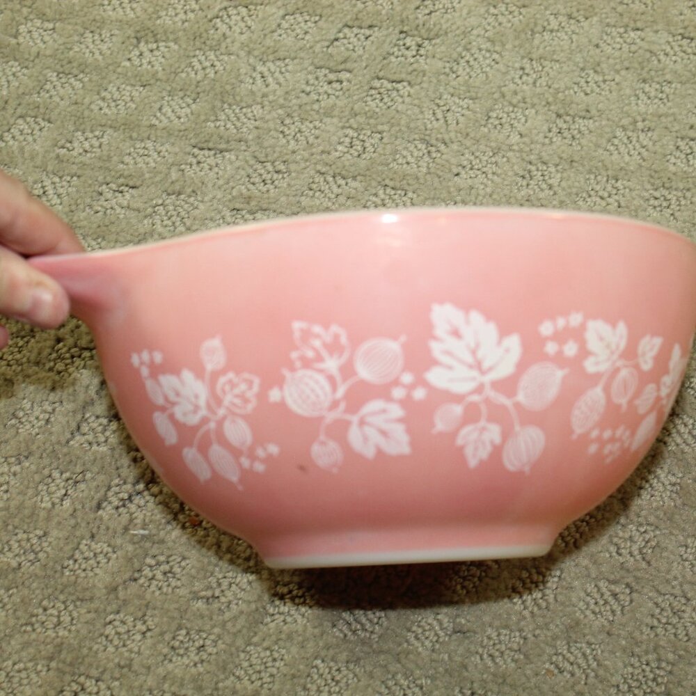 Vtg PYREX Pink Gooseberry 4 Piece Cinderella Mixing Bowl Set  444 443 442 441 - Picture 9 of 15